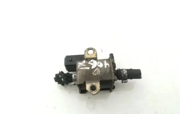Audi A4 S4 B5 8D Turbo solenoid valve 026906283h