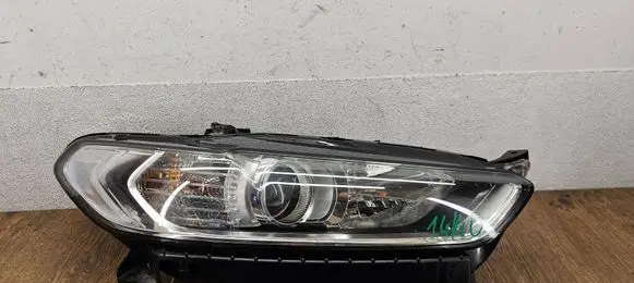 Ford Mondeo MK V Headlight/headlamp DS73-13W029-EC
