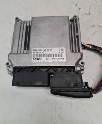 Mercedes-Benz C W203 Engine control unit/module A6461503891 1039S11605 0281012449