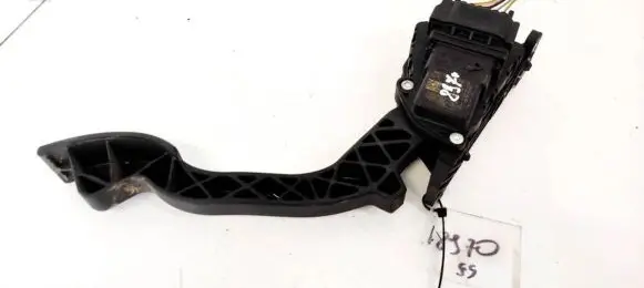 Ford Focus C-MAX Accelerator throttle pedal 3M519F836AF
