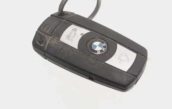 BMW 5 E60 E61 Ignition key/card 6986585