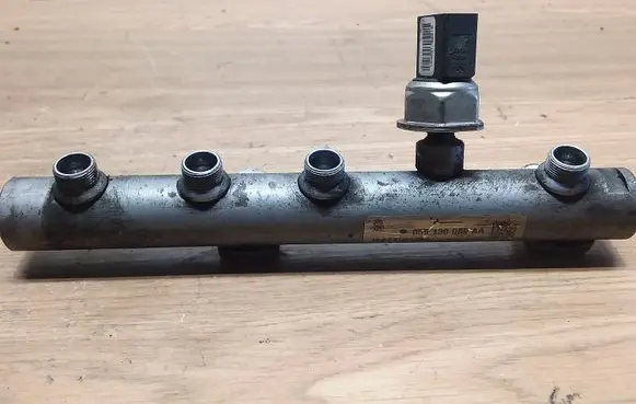 Audi A6 S6 C6 4F Fuel main line pipe 059130089AA 059130758L