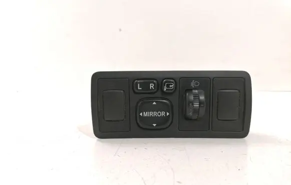 Toyota Avensis T250 Wing mirror switch