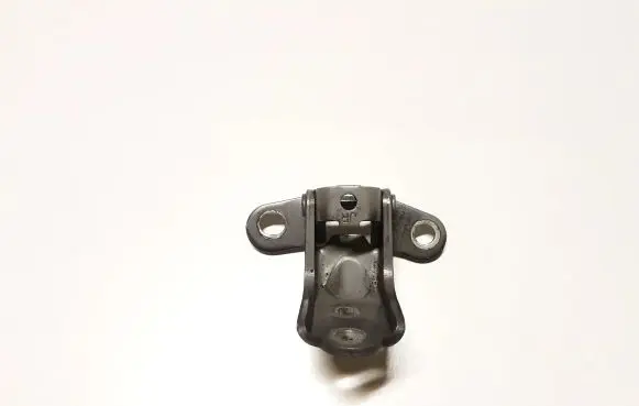 Hyundai Tucson JM Front door lower hinge A047615
