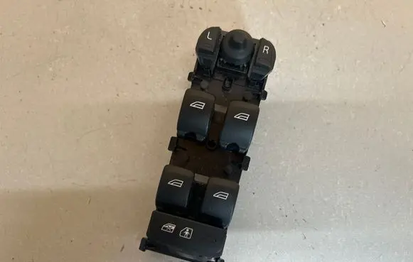Volvo XC60 Electric window control switch 31433407