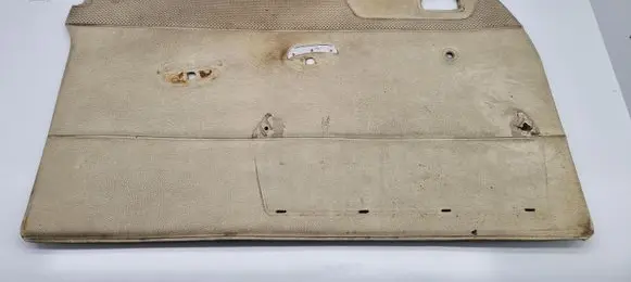 Mercedes-Benz COMPAKT W115 Front door card panel trim