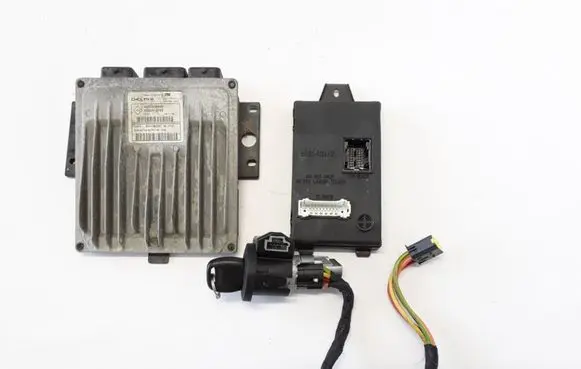 Renault Thalia I Engine ECU kit and lock set 