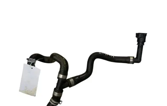Engine coolant pipe/hose