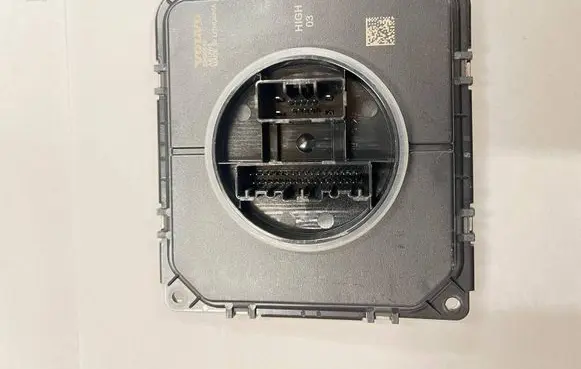 Volvo XC90 LED ballast control module 32420510