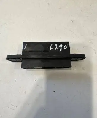 Toyota Verso-S Tailgate/boot open switch button 0505k12