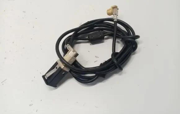 BMW 7 F01 F02 F03 F04 USB socket connector 61319167196 84109237656 61319230112