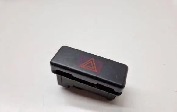 BMW 5 E39 Hazard light switch 8350947