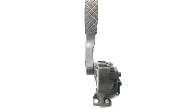 Volkswagen Touareg I Accelerator throttle pedal 7L0723507B