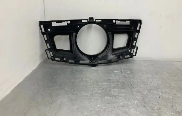 BMW 3 E90 E91 Dash center speaker frame 7123751
