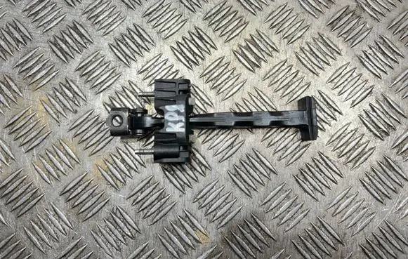 Volvo V70 Front door check strap stopper C8p5d