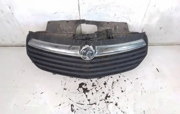 Opel Vivaro Front grill