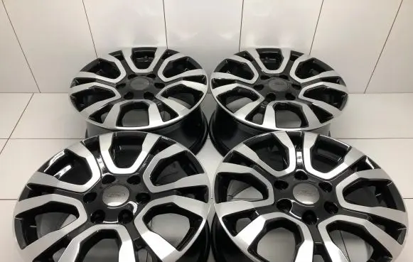 Ford Ranger R18 alloy rim 
