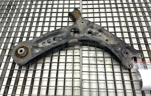 Skoda Octavia Mk3 (5E) Front control arm 5Q0407152T
