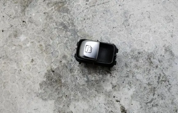 Mercedes-Benz E W213 Electric window control switch A2229051904 160929051