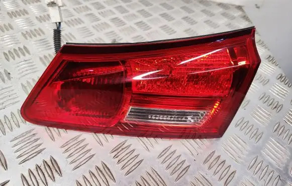 Lexus IS 220D-250-350 Tailgate rear/tail lights 5342