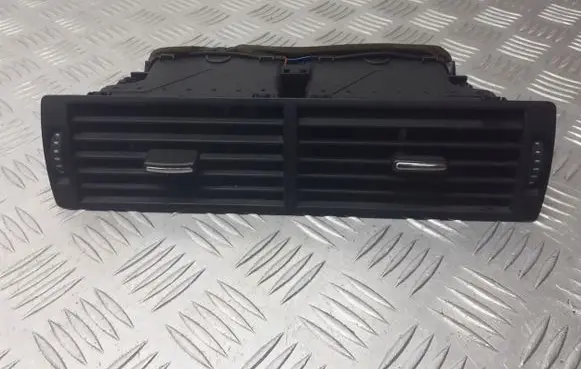 Audi A4 S4 B6 8E 8H Rear air vent grill 8E0820951H