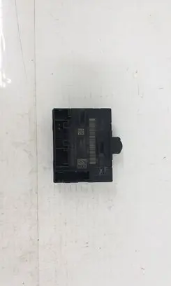 Audi A3 S3 8P Door control unit/module 5Q0959393E