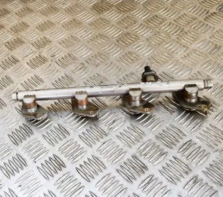 Mercedes-Benz CLA C117 X117 W117 Fuel main line pipe