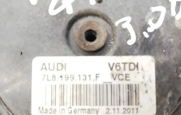 Audi Q7 4L Engine mount bracket 7L8199131F