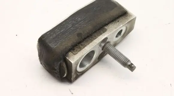 Ford Mondeo MK IV Air conditioning (A/C) expansion valve 