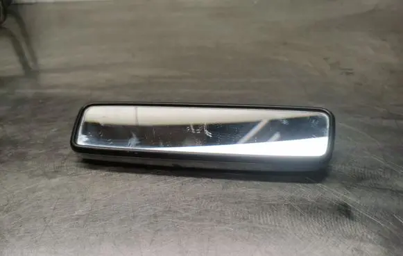 Rear view mirror (interior)