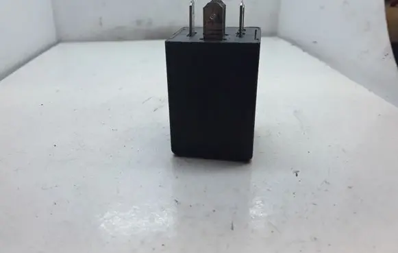 Audi 100 S4 C4 Window washer relay 431955531 72WA101