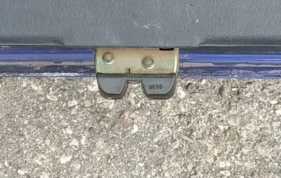 Mitsubishi Carisma Tailgate/trunk/boot lock/catch/latch