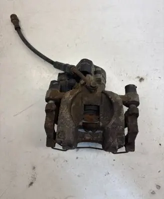 Volkswagen PASSAT B8 Rear brake caliper 11628110662
