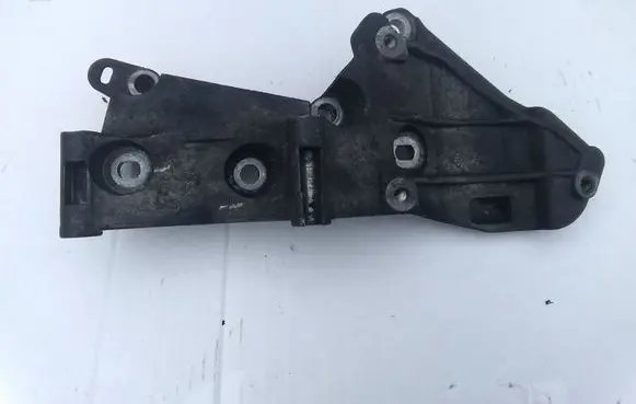 Renault Scenic II - Grand scenic II Generator/alternator bracket 8200072727