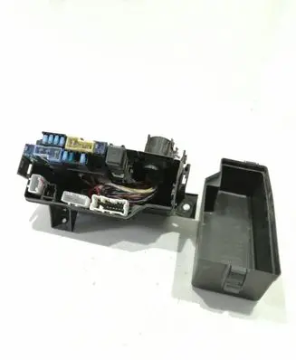 Nissan Navara D22 Fuse box set 63564138