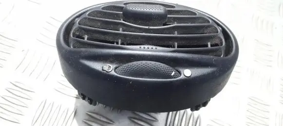 Ford Focus Dashboard side air vent grill/cover trim 98AB19893 D1B1AR66ZA