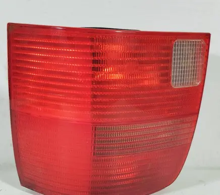 Volkswagen PASSAT B5 Rear/tail lights 3B9945112F