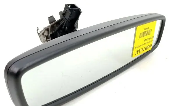 Rear view mirror (interior)