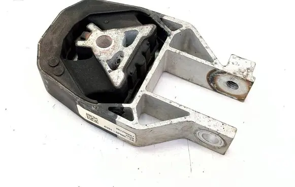 Ford Escape III Engine mount bracket AV616P082CA