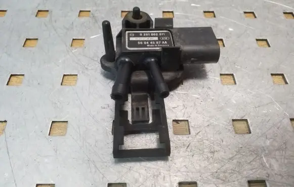 Chrysler Grand Voyager V Air pressure sensor 0281002811 56044587AA