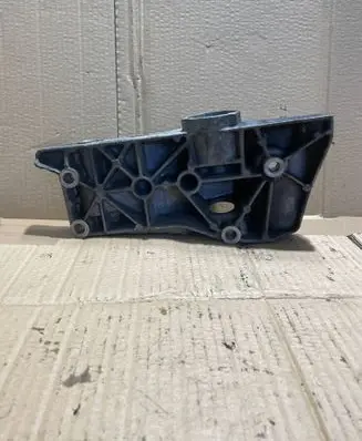 Seat Ibiza IV (6J,6P) Generator/alternator bracket 036145169G