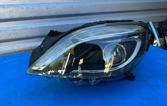 Headlight/headlamp