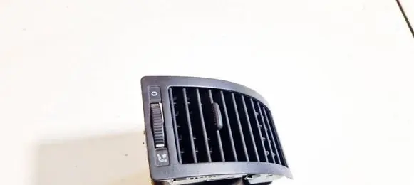 Volkswagen Polo IV 9N3 Dash center air vent grill 6q0819703
