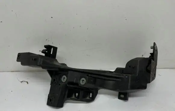 Hyundai i30 Headlight/headlamp mounting bracket