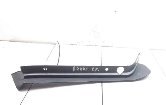 Renault Megane III Fender end trim 638219570R