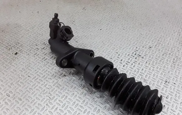 Peugeot 307 Clutch slave cylinder 