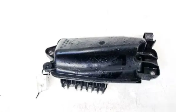Vacuum air tank