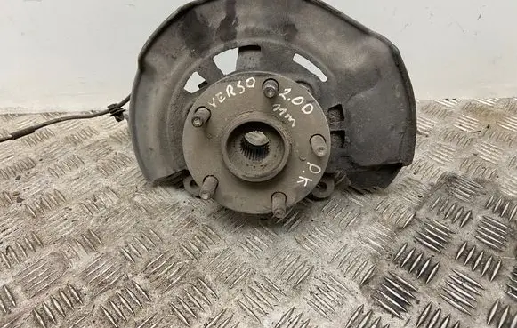 Toyota Verso Front wheel hub