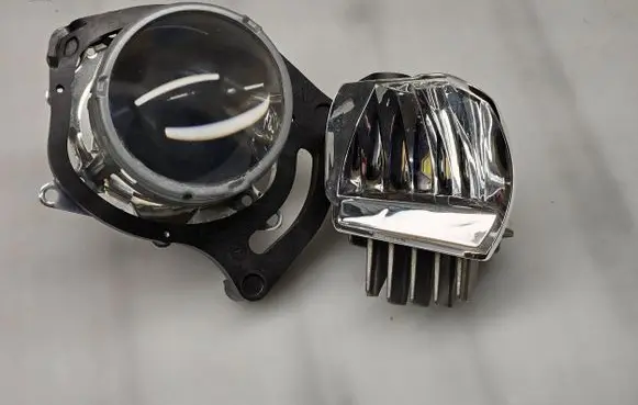 Mercedes-Benz E W211 Headlight part 1305521073