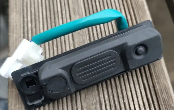 Mitsubishi ASX Tailgate opening switch 